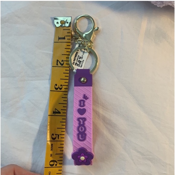 NWT Sherpa bunny coin pouch/keychain/bag charm, OS, purple - Picture 5 of 8